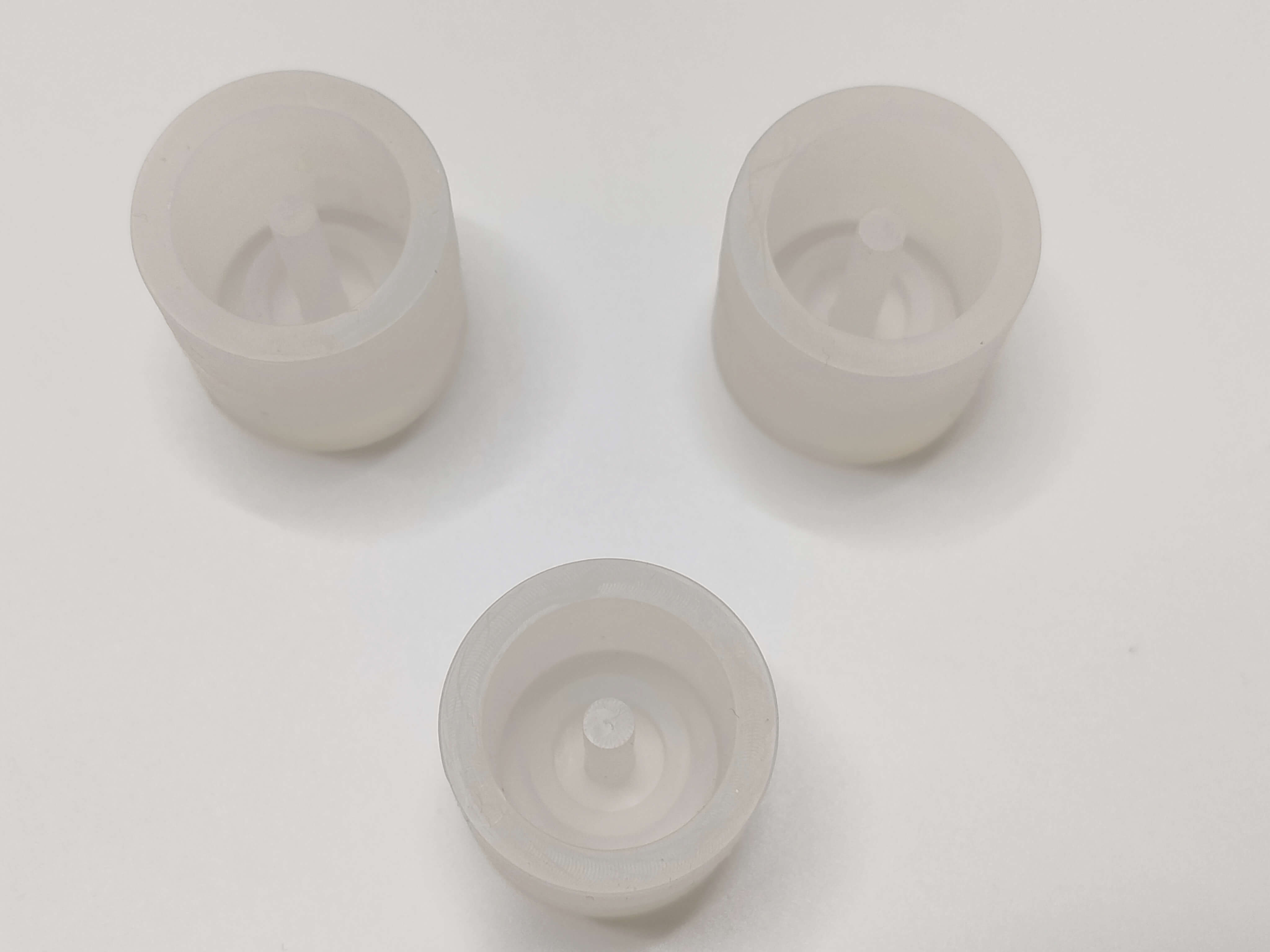 Ma&szlig;geschneiderte halbtransparente Silikonform